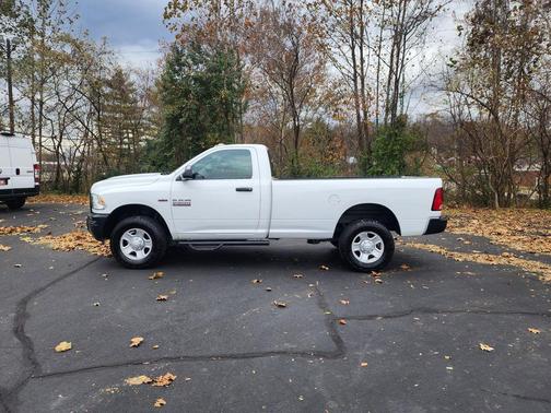 2018 RAM 2500 Tradesman Regular Cab 4x4 8' Box