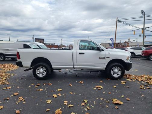 2018 RAM 2500 Tradesman Regular Cab 4x4 8' Box