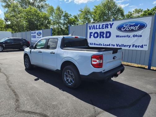 Space White Metallic 2026 Ford Maverick XLT