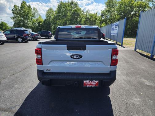 Space White Metallic 2026 Ford Maverick XLT