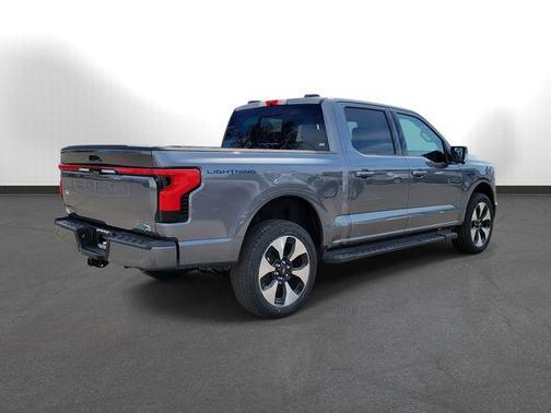 2025 Ford F-150 Lightning Platinum