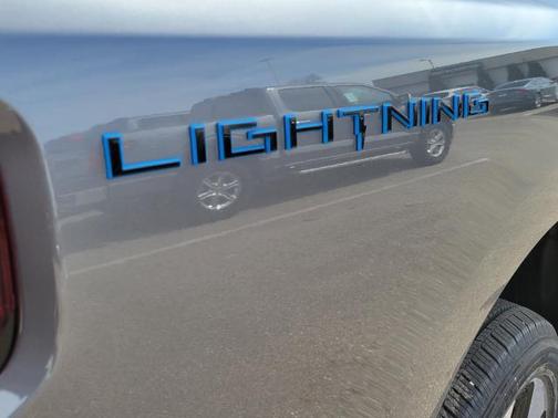 2025 Ford F-150 Lightning Platinum