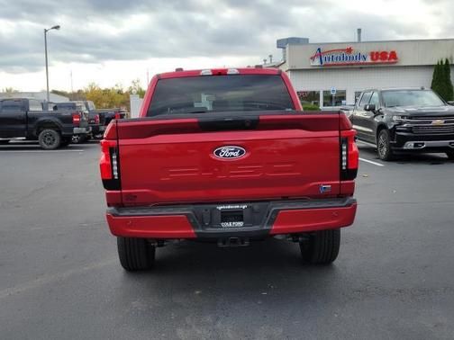 2025 Ford F-150 Lightning Flash