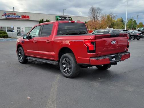 2025 Ford F-150 Lightning Flash