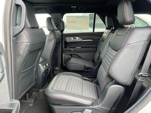 STAR WHITE MET TRI-COAT 2026 Ford Explorer ST-Line