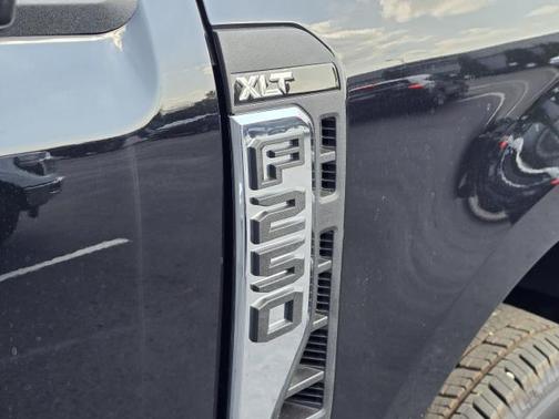 2025 Ford F-250 XLT
