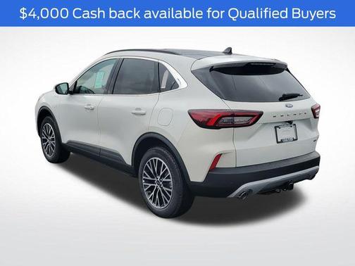 2026 Ford Escape PHEV SE