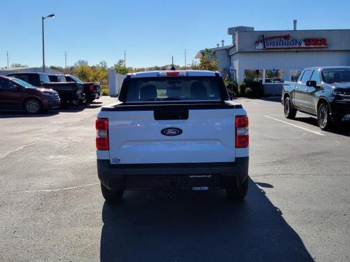 2025 Ford Maverick XL