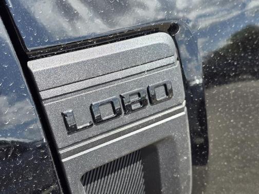 2025 Ford Maverick Lobo Standard