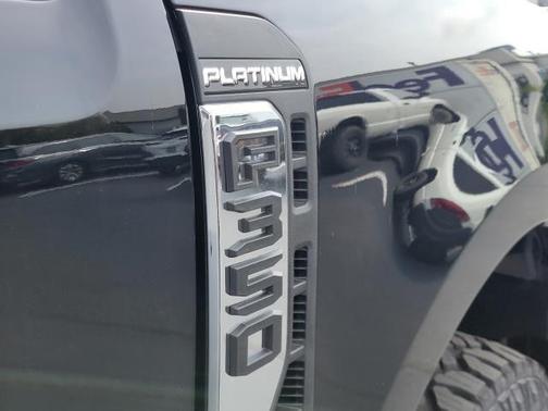 2026 Ford F-350 Platinum