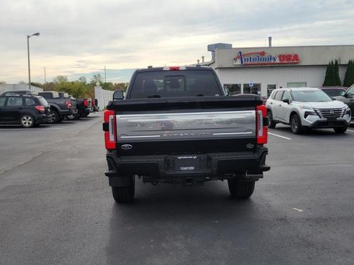 2026 Ford F-350 Platinum