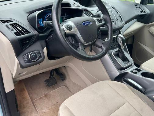 ICE STORM METALLIC 2014 Ford C-Max Hybrid SE