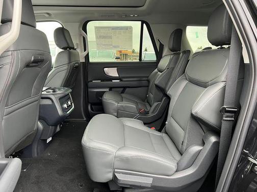 AGATE BLACK METALLIC 2026 Ford Expedition Max Active 4x4