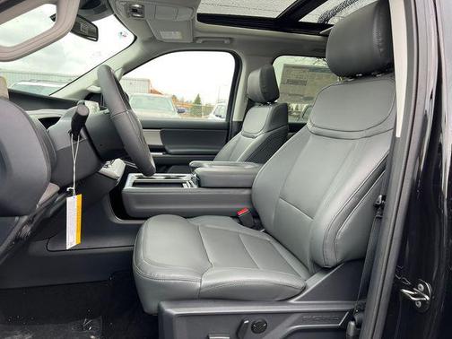 AGATE BLACK METALLIC 2026 Ford Expedition Max Active 4x4