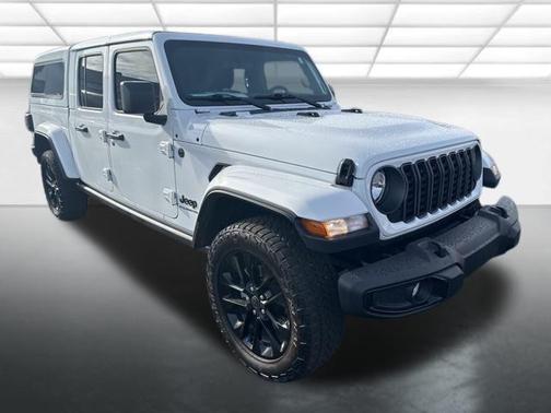 2024 Jeep Gladiator Nighthawk