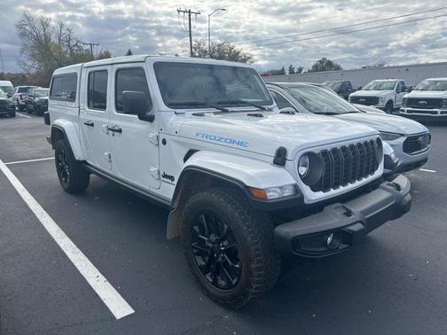 2024 Jeep Gladiator Nighthawk