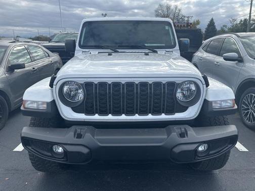 2024 Jeep Gladiator Nighthawk