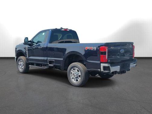 2025 Ford F-350 XLT