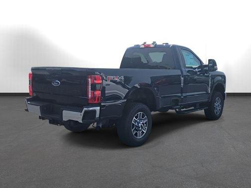 2025 Ford F-350 XLT