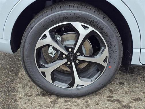 2025 Ford Escape ST-Line Elite