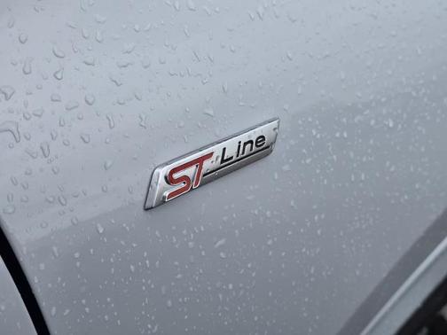 2025 Ford Escape ST-Line Elite