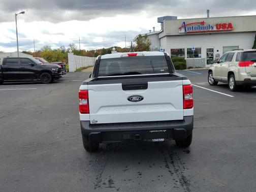 2025 Ford Maverick XL