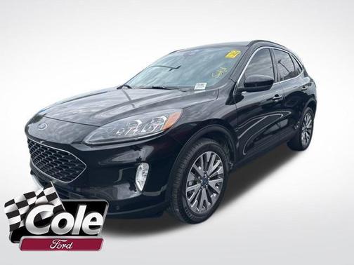 2022 Ford Escape Titanium