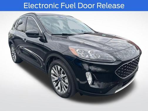 2022 Ford Escape Titanium