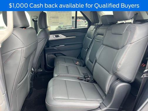 SPACE WHITE METALLIC 2026 Ford Explorer Active