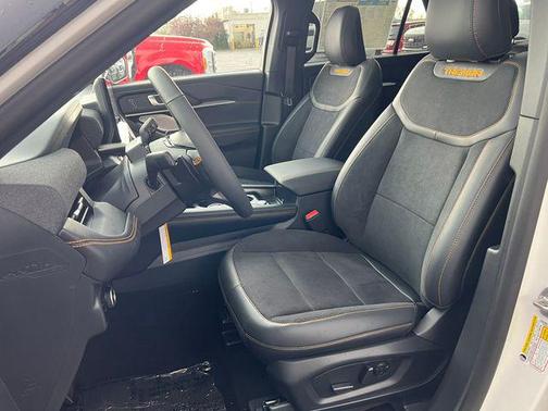 Star White Metallic Tri-Coat 2026 Ford Explorer Tremor
