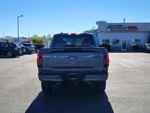 2025 Ford F-150 Lightning Flash