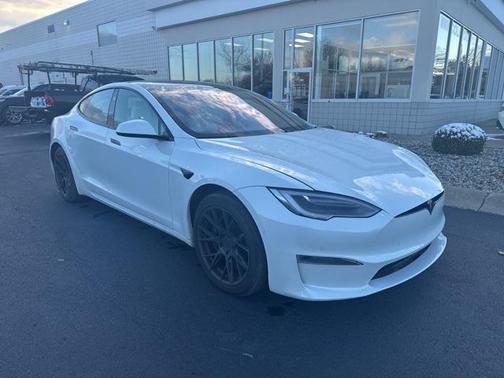 2022 Tesla Model S Plaid