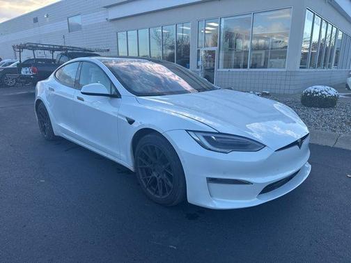 2022 Tesla Model S Plaid