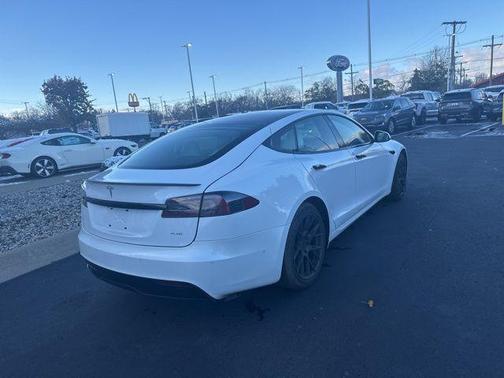 2022 Tesla Model S Plaid
