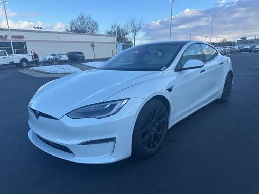 2022 Tesla Model S Plaid