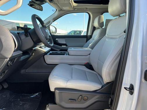 SPACE SILVER METALLIC 2026 Ford Expedition Max Active 4x4