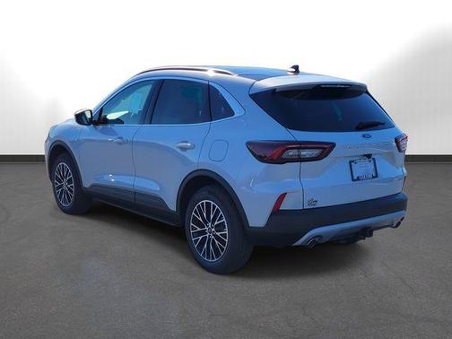 2026 Ford Escape PHEV SE