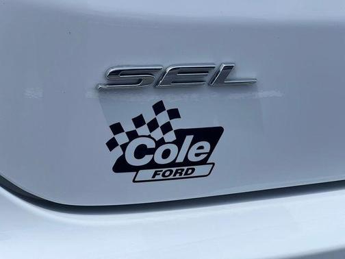 OXFORD WHITE 2024 Ford Edge SEL