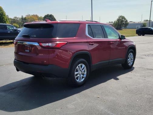 2018 Chevrolet Traverse LT Cloth