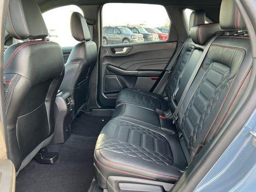 2023 Ford Escape ST-Line Elite