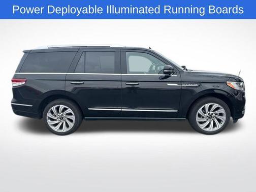 2024 Lincoln Navigator Premiere