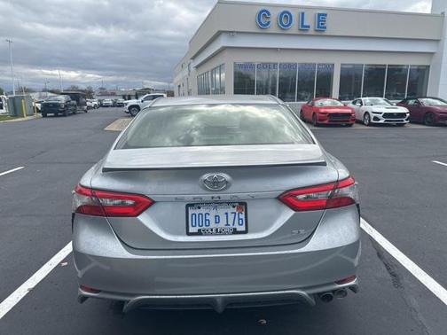 2018 Toyota Camry SE