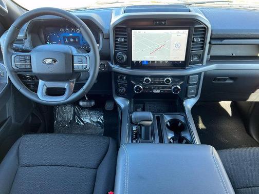 AGATE BLACK METALLIC 2026 Ford F-150 XLT