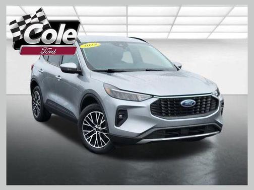 2024 Ford Escape PHEV SE