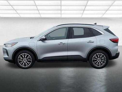 2024 Ford Escape PHEV SE