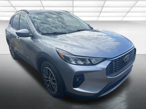 2024 Ford Escape PHEV SE