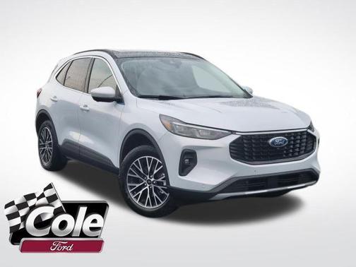 2025 Ford Escape PHEV SE