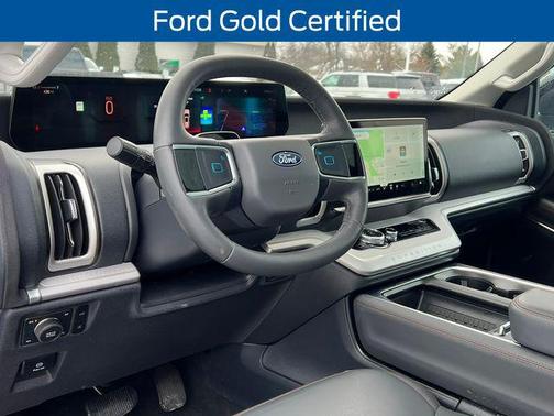 2025 Ford Expedition Max Active 4x4