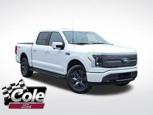 2025 Ford F-150 Lightning LARIAT
