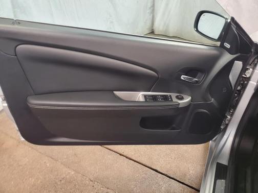 2012 Chrysler 200 Limited